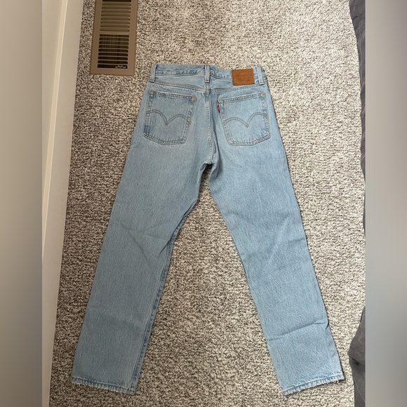 Levi’s Wedgie Straight Jeans - Picture 3 of 4
